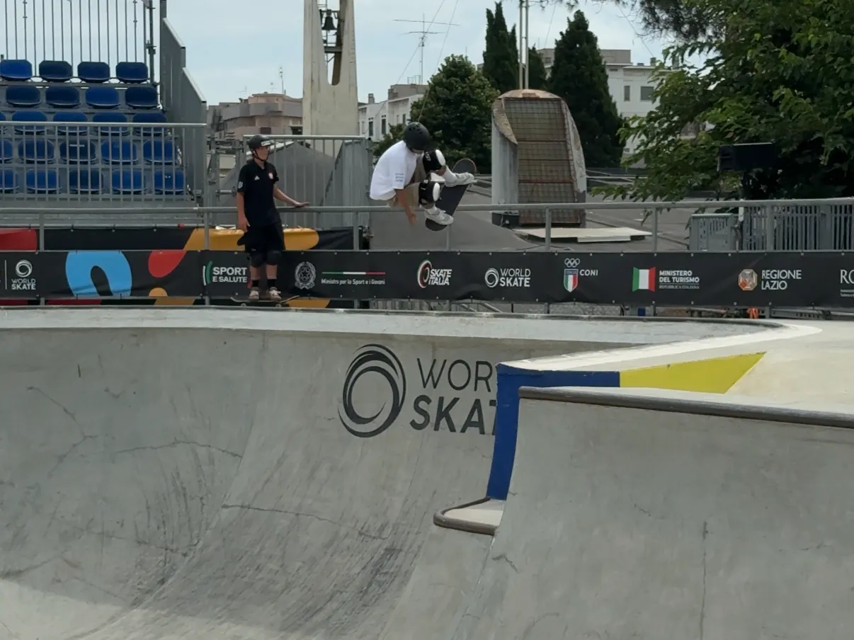 skateboard